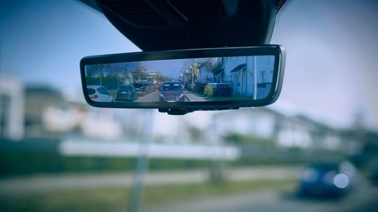 Fords ”smarta speglar” ska hjälpa skåpbilsförare