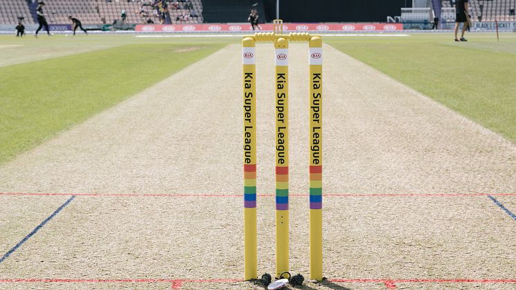 Rainbow stumps during last year's Kia Super League. Photo: Tom Shaw/ECB