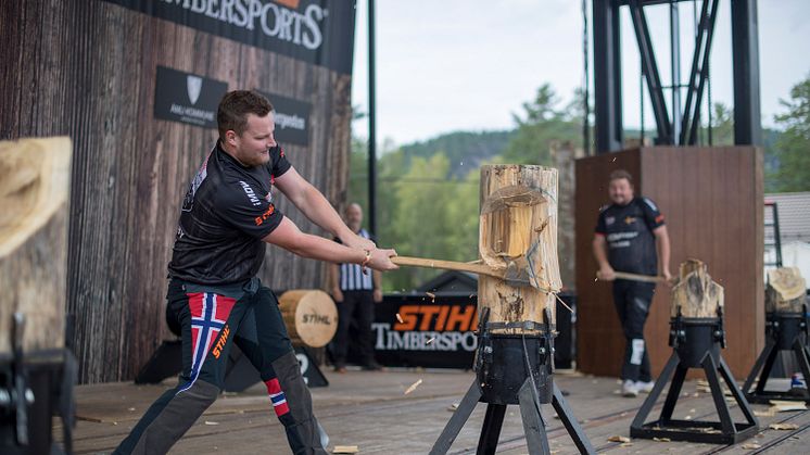 Regjerende Norgesmester Vebjørn Sønsteby under det Nordiske Mesterskapet i 2019. Foto: STIHL TIMBERSPORTS®.