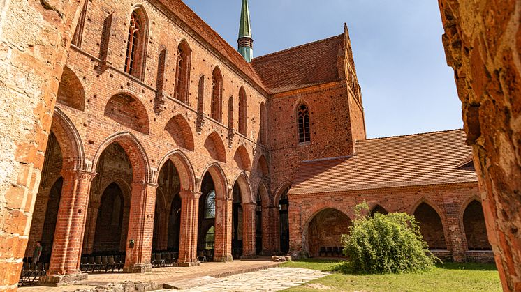 In diesem Jahr wird Kloster Chorin im Barnimer Land 750 Jahre alt. Foto: TMB-Fotoarchiv/Steffen Lehmann. 