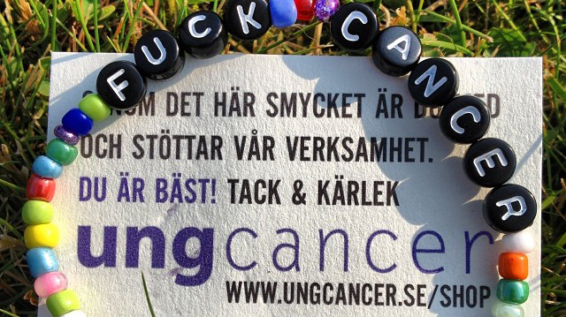 Hjälp Ung Cancer på Frölunda Torg