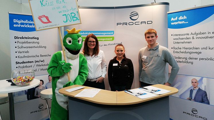 PROCAD-Beschäftigte am Messestand auf der Karrieremesse der HS Karlsruhe. Quelle: PROCAD