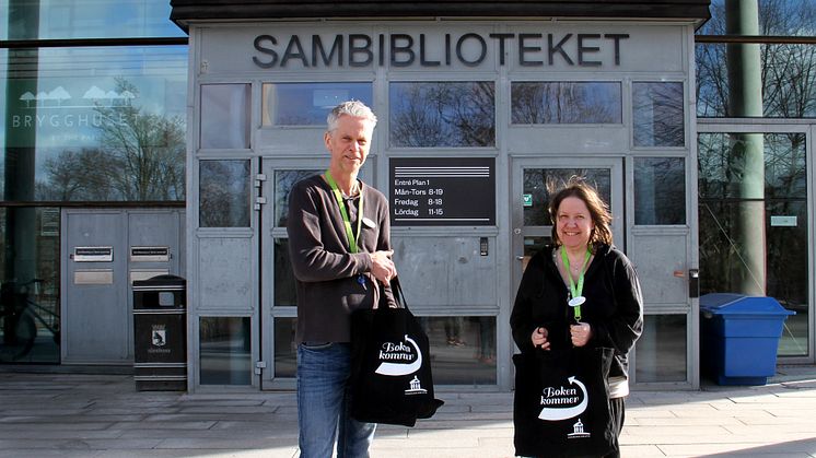 Hemleverans och take away från biblioteket i Härnösand