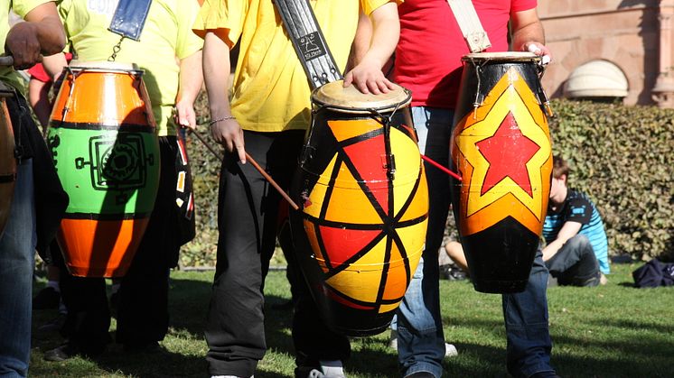 Karnevalståg i Malmö under Festival Latino