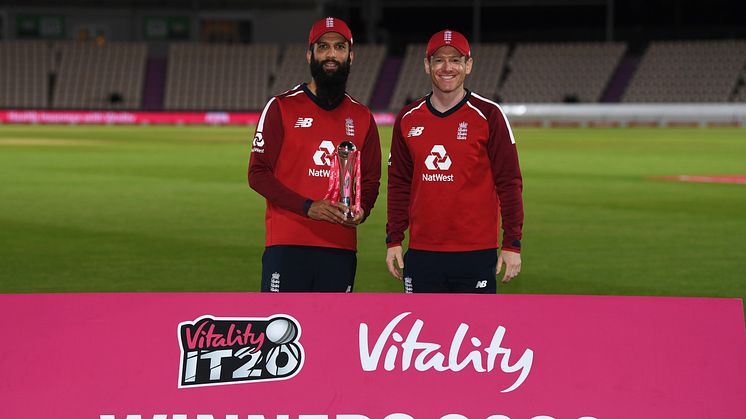 Moeen Ali of England(L) and Eoin Morgan of England(R) pose with the trophy after winning the series 2-1 during the 3rd Vitality International Twenty20 match between England and Australia at The Ageas Bowl on September 08, 2020 in Southampton, England