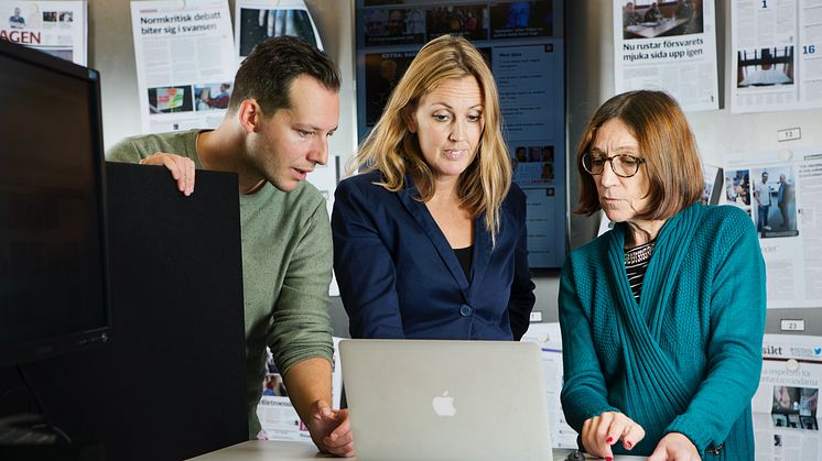 The newsroom of Christian Newspaper Dagen.  From left to right: Daniel Wistrand, Feature Editor, Felicia Ferreira, Publisher and Inger Alestig, News reporter