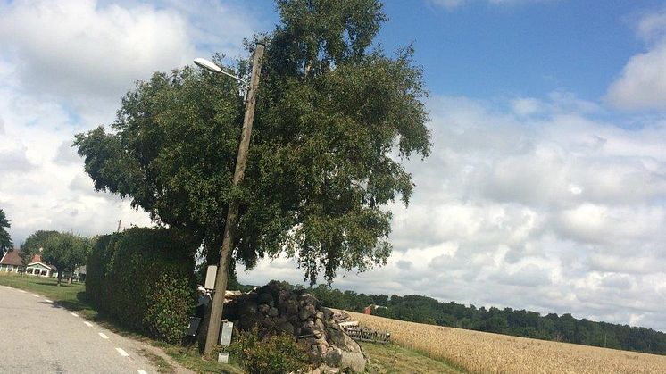 Belysningsanläggningarna i Vallarum och norra delen av Östra Kärrstorp kopplas från elnätet som en följd av föreläggande från Elsäkerhetsverket.