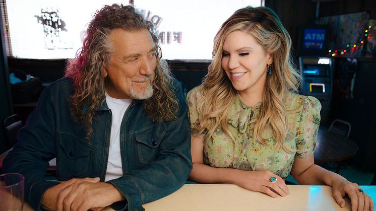 AlisonKrauss_RobertPlant_RaiseTheRoof_DavidMcClisterPhoto-4032_3.tiff