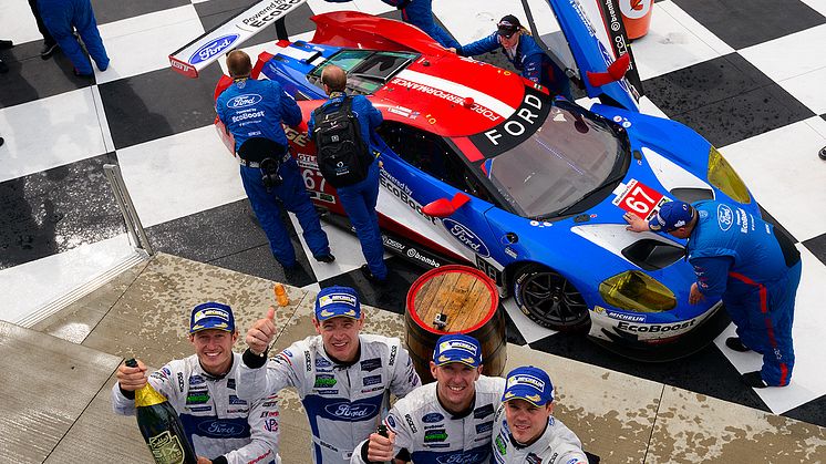 A Ford GT immár zsinórban másodszor szerzett kettős győzelmet: a Ford Chip Ganassi Racing versenyzői az első és második helyet szerezték meg a Sahlen’s Six Hours of The Glen futamon