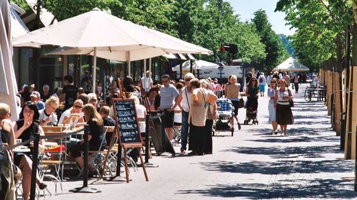 Stockholm har tagit över som hetaste sommarstaden