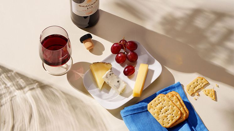 Discover Airlines_Cheese plate