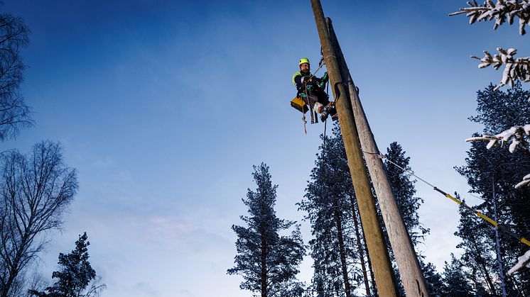 Energimontør i stolpe