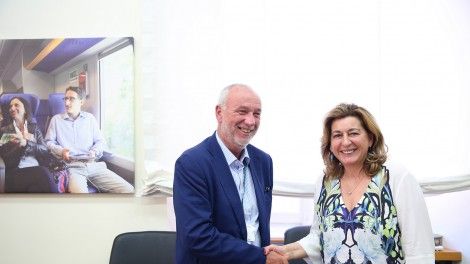 Hitachi Rail Italy firma con Trenitalia Accordo Quadro per i nuovi treni regionali doppio piano