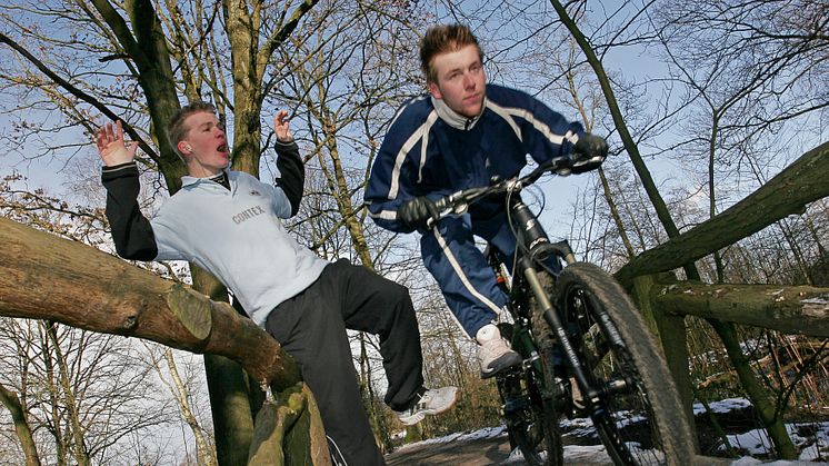 Jogger trifft Mountainbiker