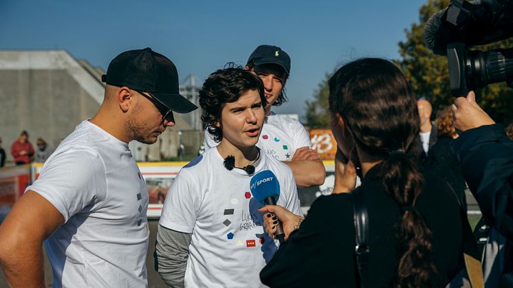 I 2018 var det bl.a. Lukas Graham, der var med til at uddele Plads til forskelle prisen til Ombold – et gadefodboldfælleskab for udsatte og hjemløse. Foto: Andreas Raun