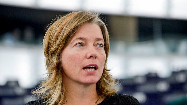 Malin Björk (V), EU-parlamentariker (Foto: Europaparlamentet)