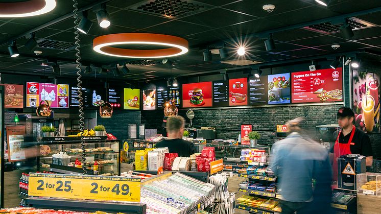 Circle K Norge skal oppgradere til digitale menytavler på alle stasjoner