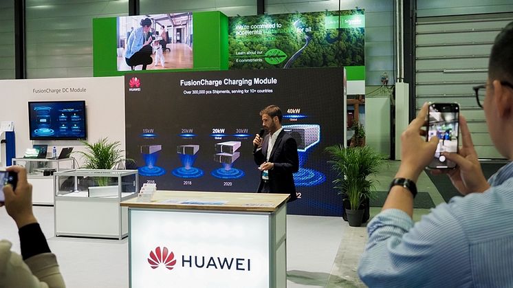 Huawei presenterar FusionCharge 40 kW DC-laddningsmodul på EVS35 i Oslo