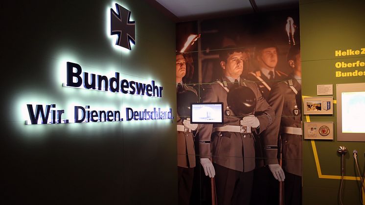 Ausstellungsraum zur Bundeswehr heute