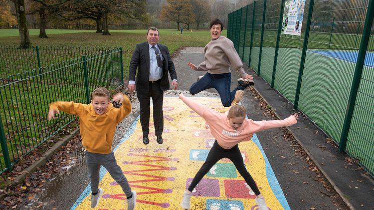 Cllr Alan Quinn with Shelley Caulfield and local children Jacob and Mia at Nuttall Park.
