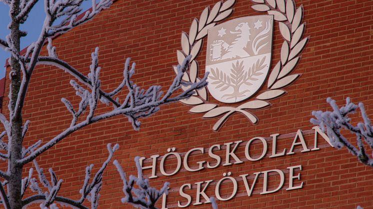 Föreläsningar för fler än 50 personer ska hållas som distansundervisning, det beslutet har Högskolan i Skövdes rektor fattat.