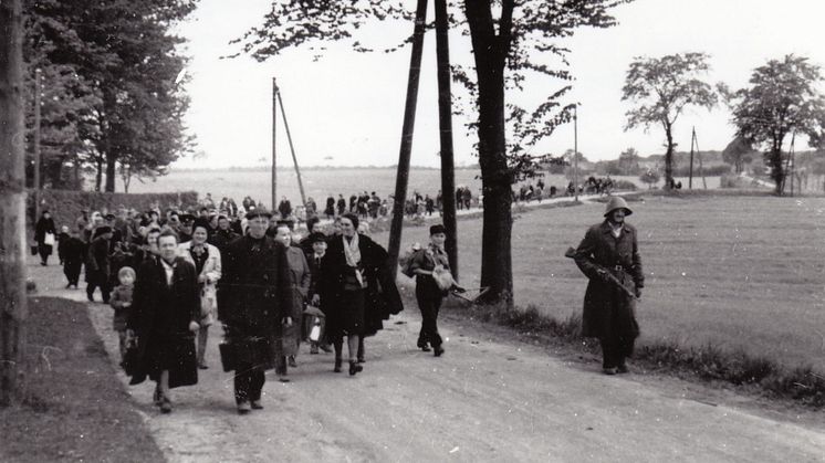 Flygtninge på vej til Høvelte - Birkerød Lokalhistoriske Arkiv og Museum
