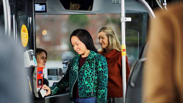 Nu kan skåningarna resa som vanligt igen med bussar och tåg.