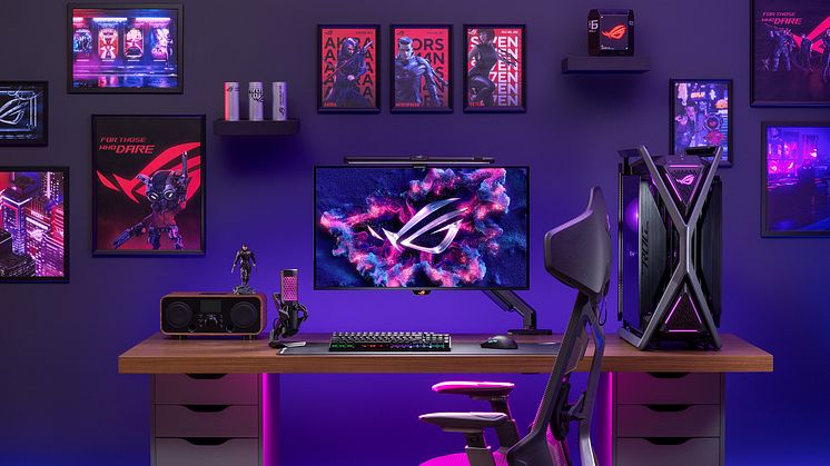 ROG Swift OLED PG32UCMP, ROG Aura Monitor Light Bar_Scenario