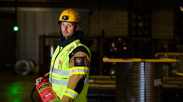 Michael Bengtsson på Räddningstjänsten i Båstad var först på plats och lyckades begränsa branden på Lindab.