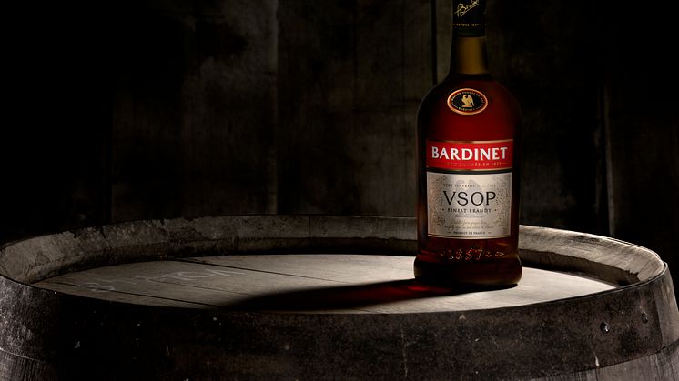Ett helt ny utseende på Bardinet Brandy VSOP men samma kvalitativa innehåll.
