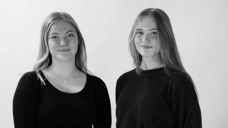 North Reflex UF drivs av Isabella Sundström och Emma Reinholdsson som går på Sandbackaskolan i Arvidsjaur. "Det är en stor ära, vi är så tacksamma,"