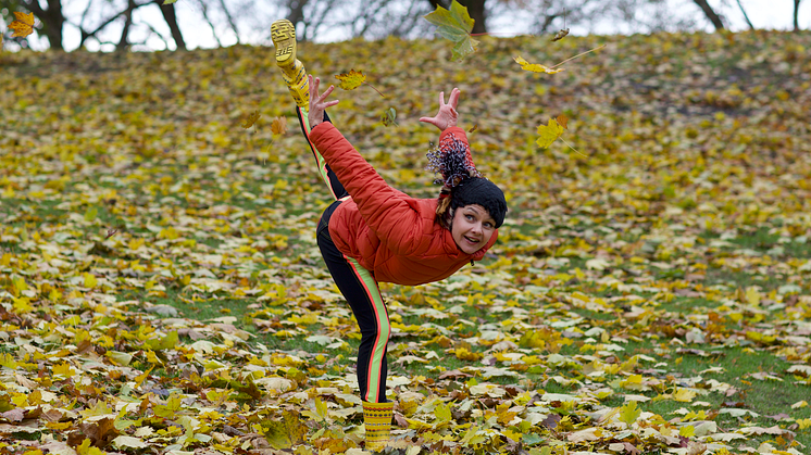 Willman Dance Company Voimaeläin kuvassa Jonna Aaltonen