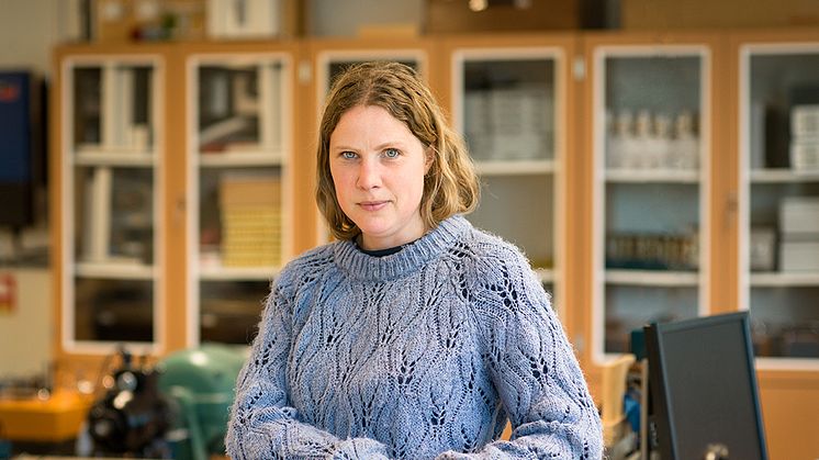 Docent Boel Ekergård är en nyckelpersonerna bakom Högskolan Västs satsning på forskning och utbildning inom hållbar elfordonsutveckling. Foto: Peter Wahlström.