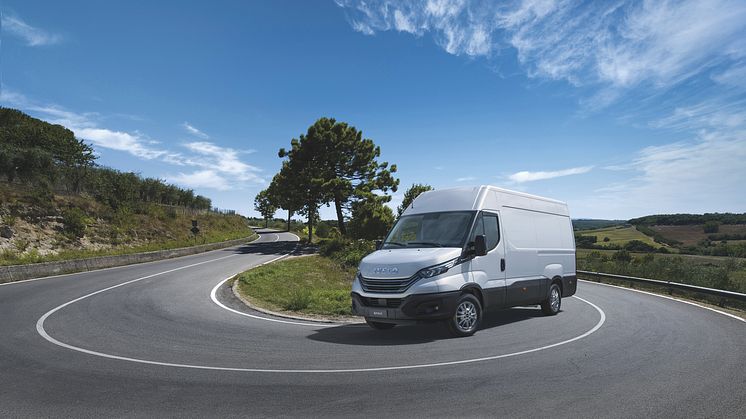 I september var IVECO Daily nummer 2 med 20,9% markedsandel, og i oktober gik den til tops med 22,9%.