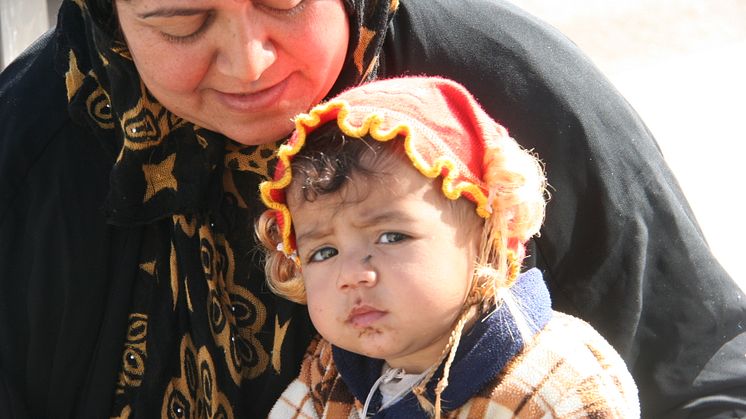 Zurah i Irak får hjälp att hålla sina barn varma i vinter