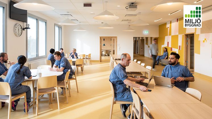 O-huset på Huddinge sjukhusområde har fått sin slutgiltiga verifiering av Sweden Green Building Council och är nu certifierad med Miljöbyggnad Guld.