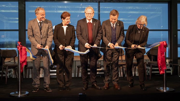 Gunnar Lenman vd Scandinavian Mountains Airport, Ylva Thörn Landshövding Dalarnas län, Peter Hultqvist Försvarsminister, Peter Helander Talesperson besöksnäringsfrågor Centerpartiet, Lena Erixon Generaldirektör Trafikverket 