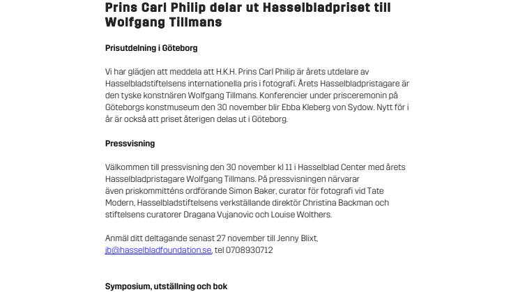 Prins Carl Philip delar ut Hasselbladpriset till Wolfgang Tillmans