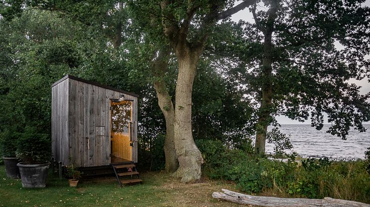 Die weltweit ersten vom Architekten gezeichneten mobilen Saunen halten jetzt nach dem großen Erfolg in Nordeuropa und Großbritannien in der Schweiz Einzug. Bilde: Jakob Gate.