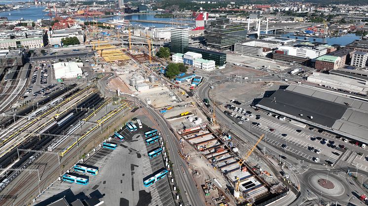 Byggnationen av den nya tågstation som ska kopplas samman med Centralstationen. Foto: Trafikverket och NCC Sverige.