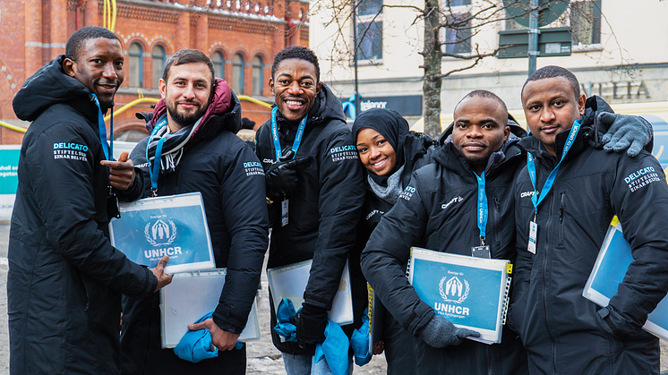Delicato och Stiftelsen Einar Belvén skänker en miljon kronor till Sverige för UNHCR 
