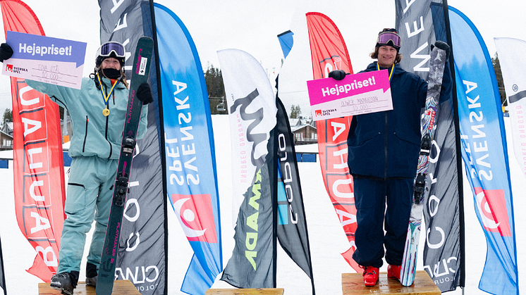 Tova Stål och Oliwer Magnusson tog guld i big air och vann totalen på SM 2024. Foto: Daniel Bernstål.