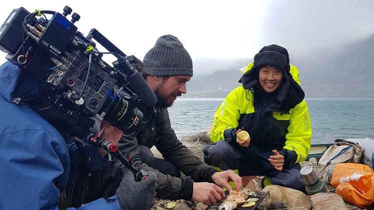 Kristen Kish og Rogier Jansen fangster og foredler arktiske råvarer i National Geographics nye serie "Restaurants at the End of the World".