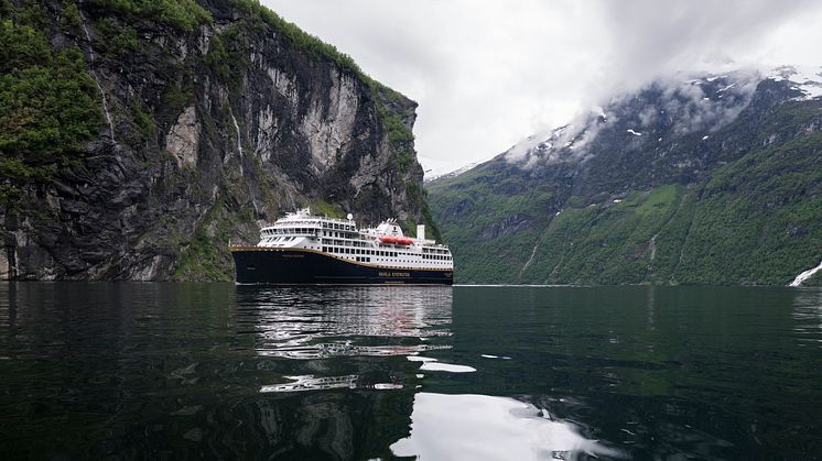 Havila Castor i Geirangerfjorden