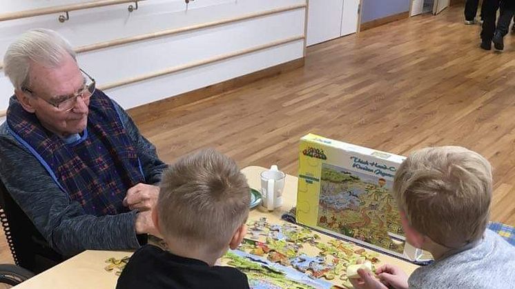 Välkommen att träffa förskolebarnen som sprider glädje på Prästgärdet i Säter