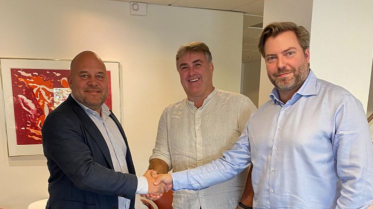 Till vänster, Staffan Lindewald, CEO Malte Månson Holding. I mitten, Michael Larsson, VD för Gottes och till höger, Magnus Åbjörnsson CFO, Malte Månson.