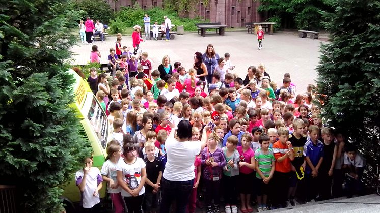 77. Grundschule in Leipzig läuft für Bärenherz