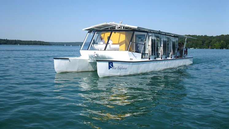 Auf eine Erkundungstour geht es mit der Solar Explorer auf dem Werbellinsee. 