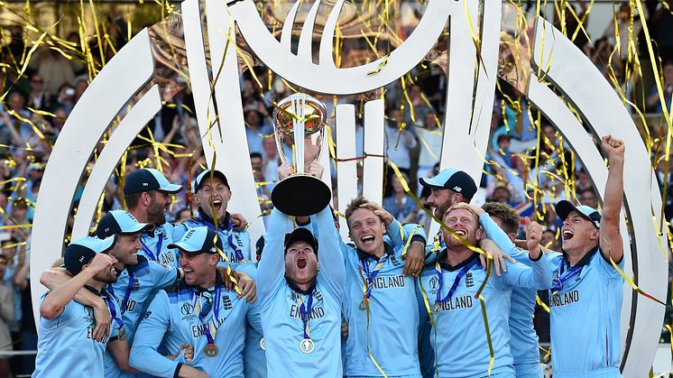 England lift the World Cup at Lord's (Getty Sport)