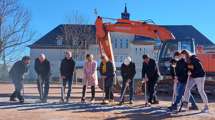 Spatenstich für Zweifeldhalle in Niederwiesa gesetzt